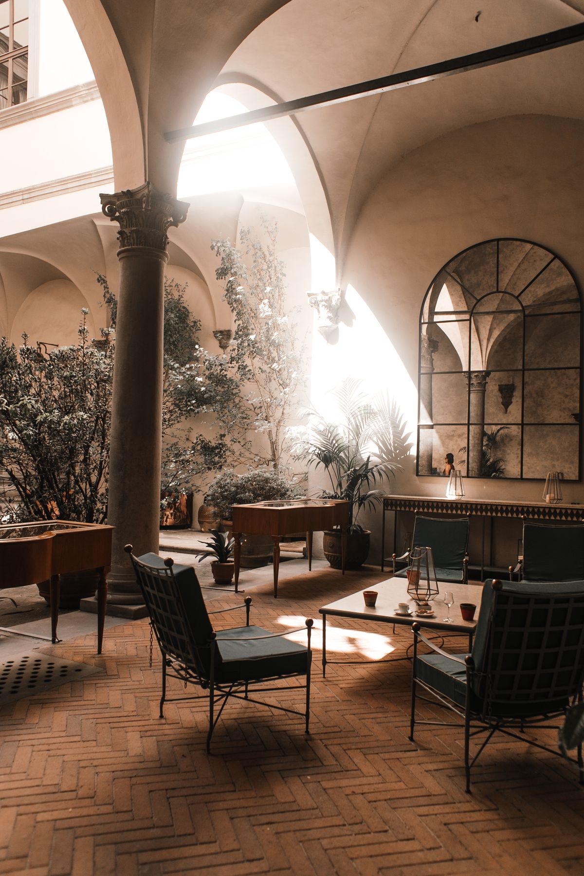 Hotellounge — Symbolbild Hotellerie